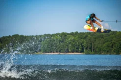 Hyperlite 2023 Cadence Wakeboard | Jinx Bindings
