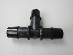 Malibu Nylon Fitting- 5/8 barbed (006907.1)